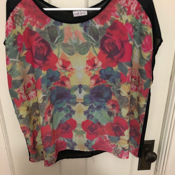 Floral top, sheer back - Picture 2 of 4